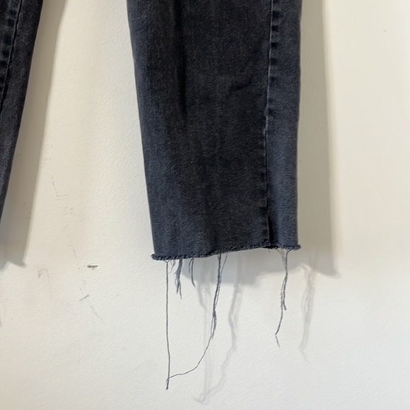 Cotton On Stretch Straight Leg High Rise Raw Hem Black Denim Jeans Size 8 - Picture 4 of 9